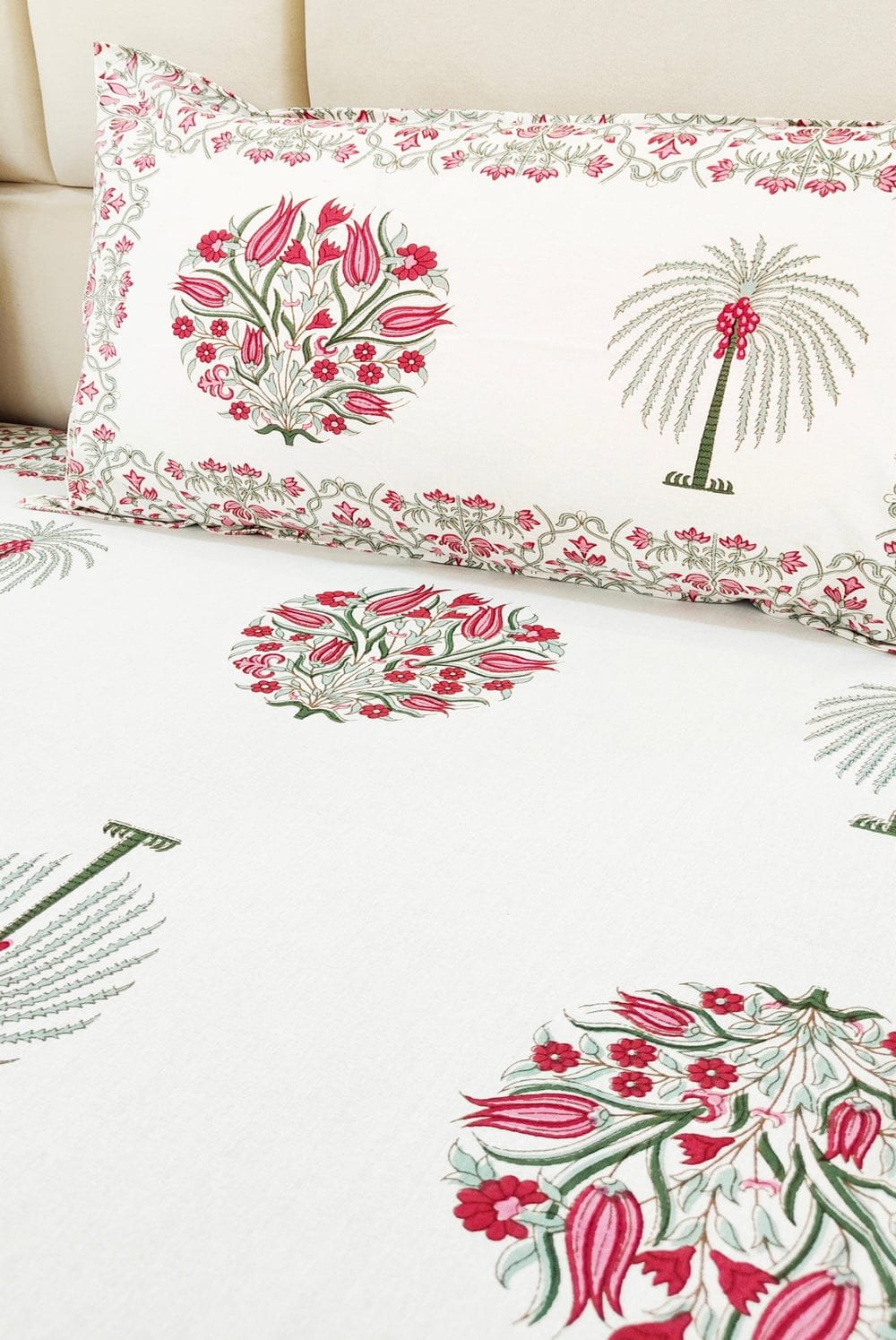 Premium White Floral Cotton Double Bedsheet Set King Size - Image 4
